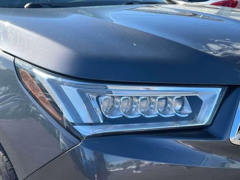 Used 2020 Acura MDX SH-AWD image 11