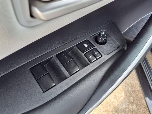 Used 2023 Toyota Corolla SE image 16