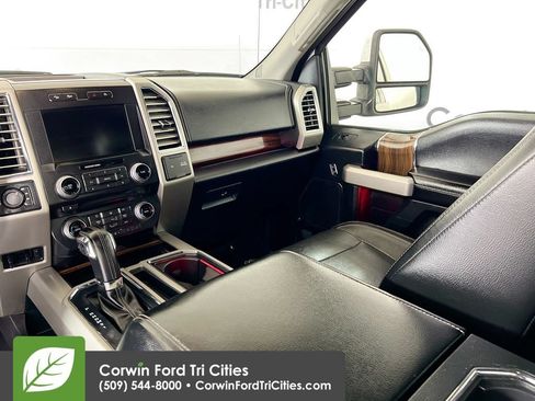 Used 2015 Ford F150 Lariat AWD/4WD image 25