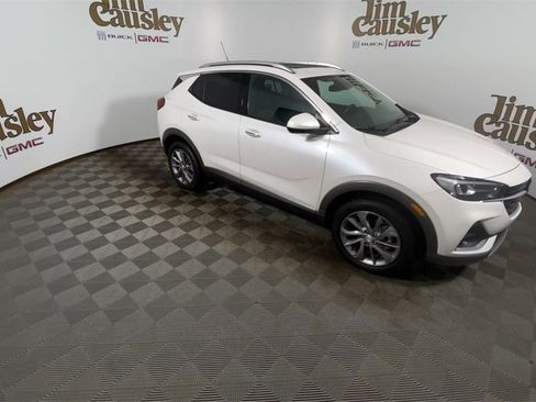 Used 2023 Buick Encore GX Essence w/ Experience Buick Package image 2