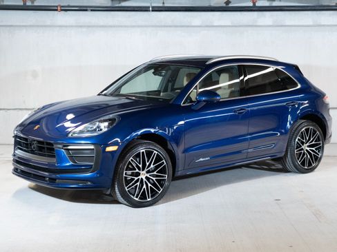 Certified 2026 Porsche Macan AWD/4WD image 1