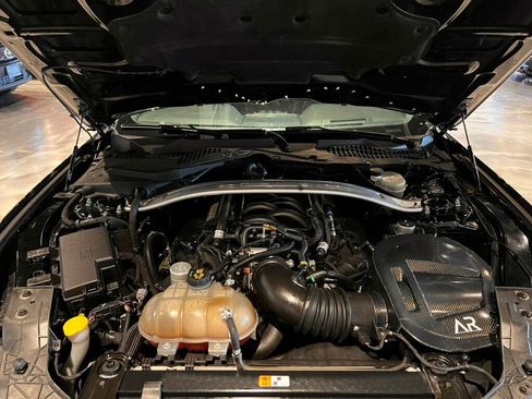 Used 2016 Ford Mustang Shelby GT350 w/ Technology Package image 9