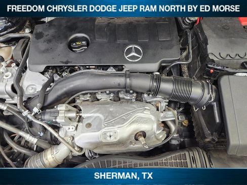 Used 2021 Mercedes-Benz GLB 250 image 23