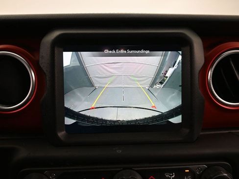 Used 2021 Jeep Wrangler Unlimited Rubicon w/ Dual Top Group AWD/4WD image 11