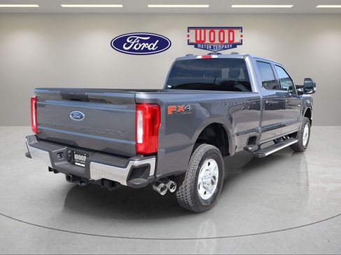 New 2026 Ford F350 XLT w/ FX4 Off-Road Package AWD/4WD image 3