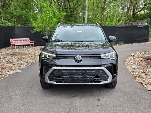 New 2026 Volkswagen Taos SE AWD/4WD image 8