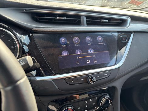 Used 2022 Buick Encore GX Preferred w/ Cold Weather Comfort Package AWD/4WD image 12