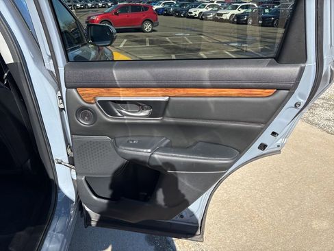 Used 2020 Honda CR-V Touring image 9