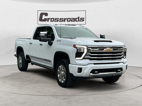 Used 2026 Chevrolet Silverado 3500 High Country w/ High Country Premium Package AWD/4WD image 7