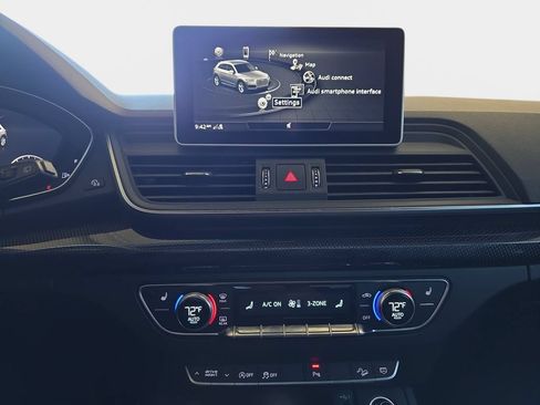 Used 2018 Audi SQ5 Prestige w/ Prestige Package AWD/4WD image 23