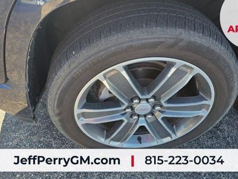 Used 2019 GMC Acadia Denali w/ Technology Package AWD/4WD image 11