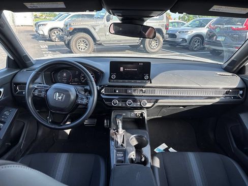 Used 2023 Honda Civic Sport image 18