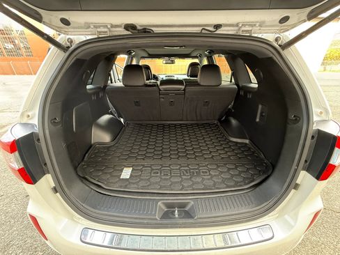 Used 2014 Kia Sorento SX Limited image 27