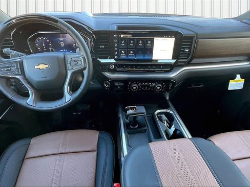 New 2026 Chevrolet Silverado 1500 High Country w/ Technology Package image 2