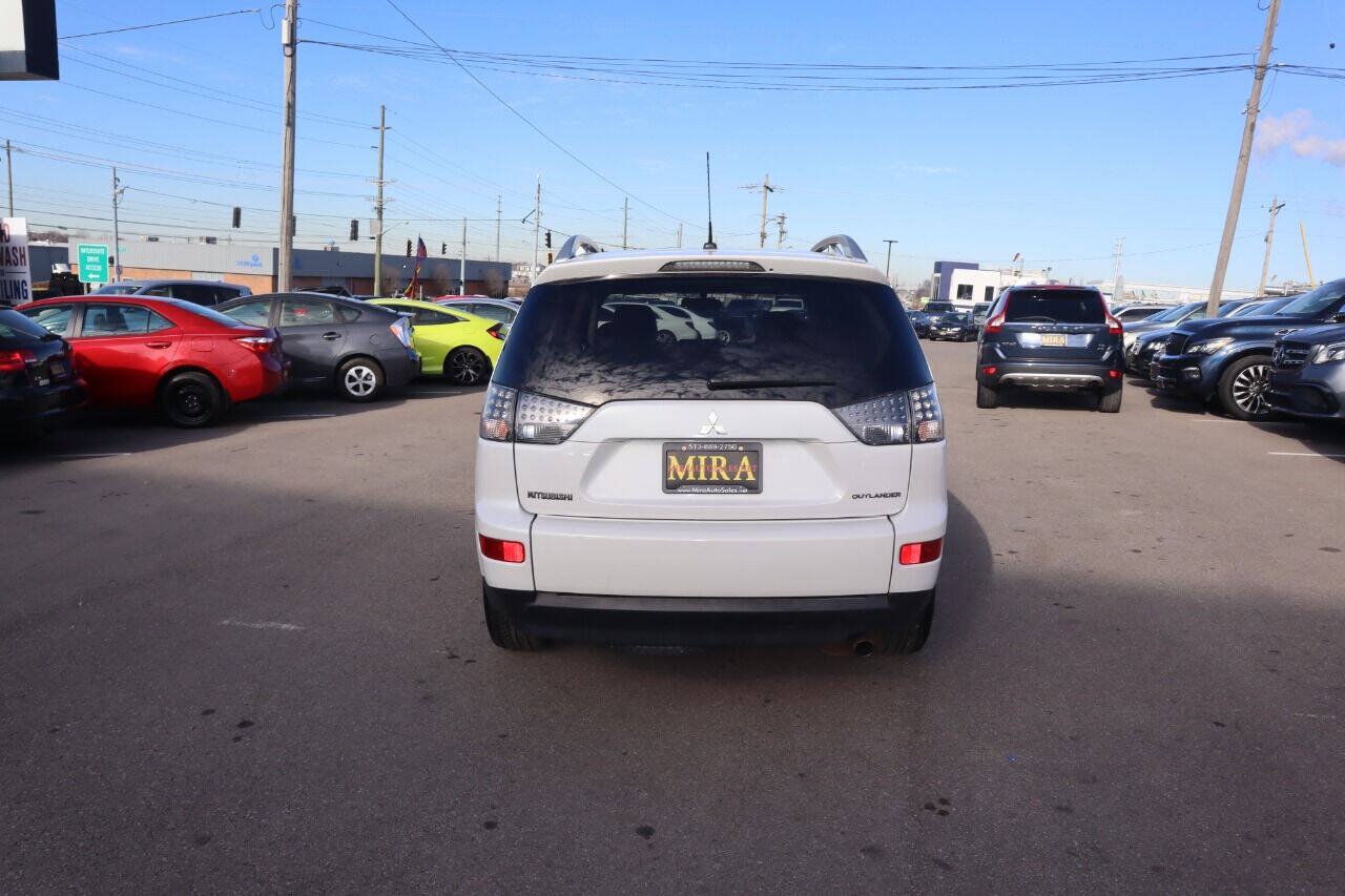 Used 2008 Mitsubishi Outlander SE FWD image 9