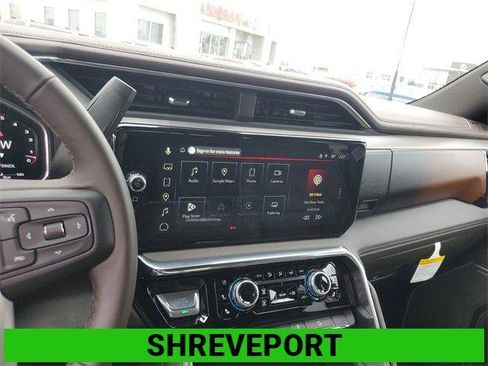 New 2026 GMC Sierra 2500 Denali w/ Denali Reserve Package image 15