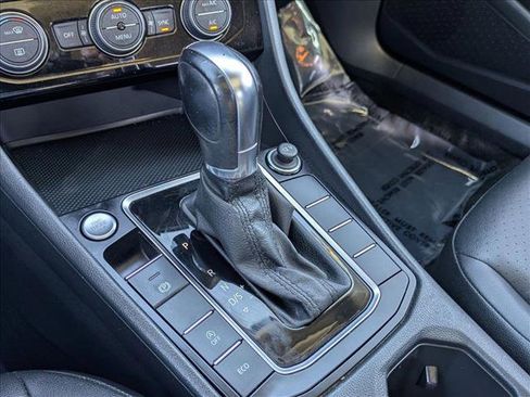 Used 2019 Volkswagen Jetta SE image 12