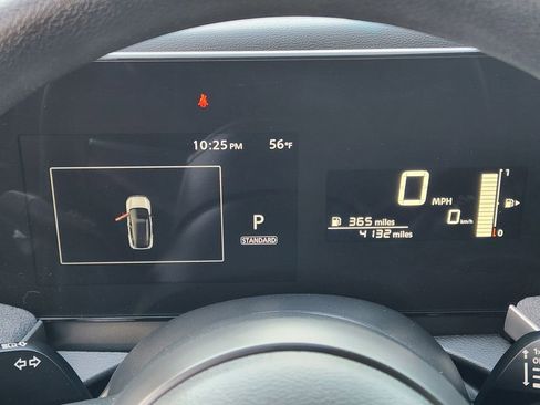 Certified 2025 Nissan Kicks SV image 17