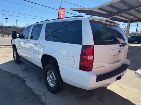 Used 2007 Chevrolet Suburban 2500 LT image 8