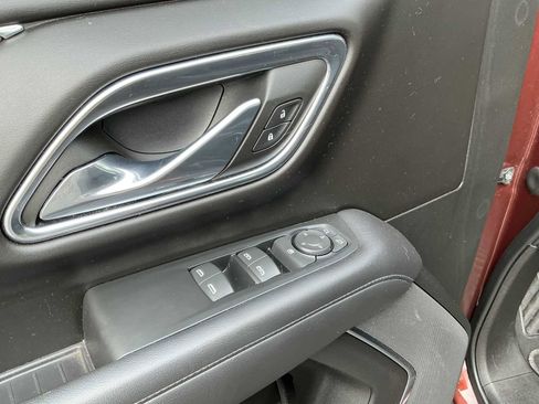 Used 2023 Chevrolet Suburban LS w/ Driver Alert Package image 21