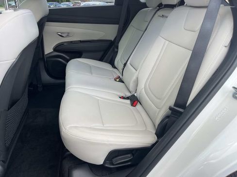 Used 2025 Hyundai Tucson Limited FWD image 19