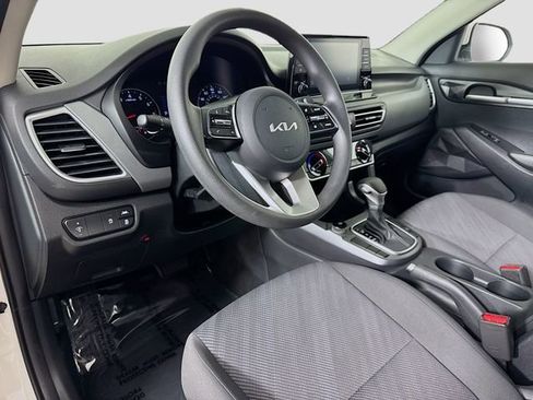 Used 2023 Kia Seltos LX image 18