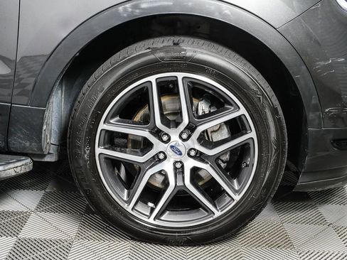 Used 2018 Ford Explorer Sport w/ Equipment Group 401A image 41