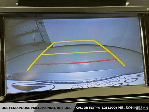 Used 2016 Toyota Avalon Touring image 14