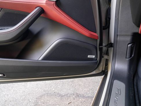 Certified 2025 Porsche Panamera 4 AWD/4WD image 26