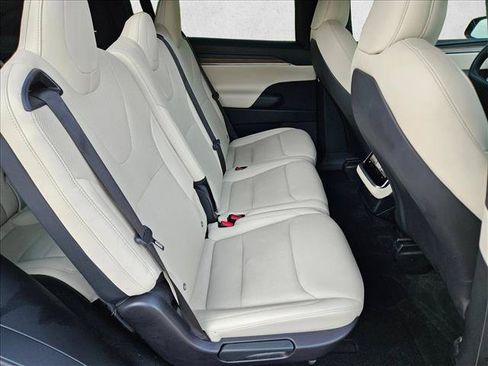 Used 2022 Tesla Model X AWD/4WD image 22