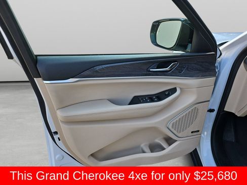 Used 2024 Jeep Grand Cherokee Limited 4xe AWD/4WD image 34