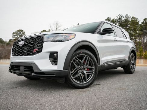 New 2026 Ford Explorer ST w/ Sun And Sound Package AWD/4WD image 4