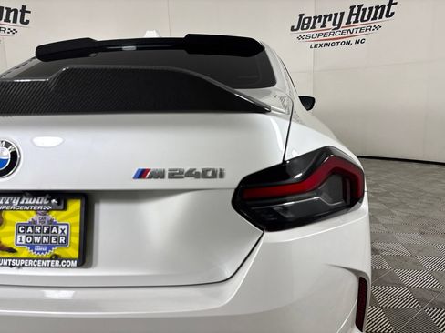 Used 2025 BMW M240i Coupe RWD image 31