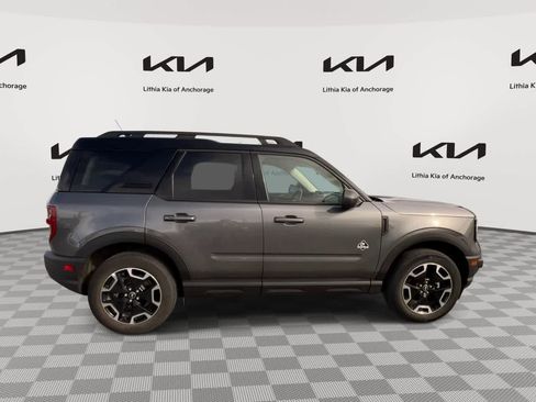Used 2024 Ford Bronco Sport Outer Banks w/ Tech Package AWD/4WD image 2
