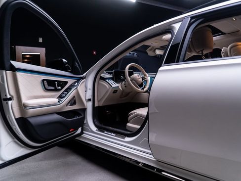 Used 2023 Mercedes-Benz S 580 4MATIC Sedan image 25