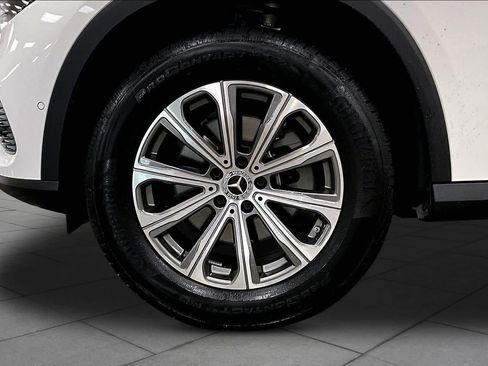 Used 2026 Mercedes-Benz GLC 300 4MATIC image 11