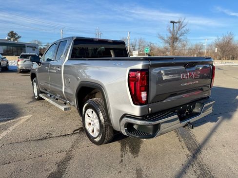 Used 2020 GMC Sierra 1500 SLE w/ SLE Value Package image 4