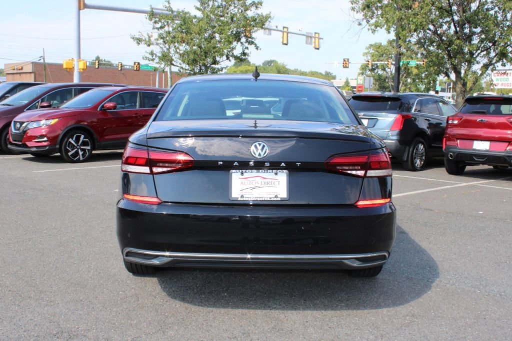 Used 2021 Volkswagen Passat 2.0T S FWD image 5