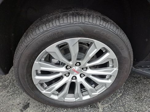 Used 2023 GMC Yukon XL Denali AWD/4WD image 18