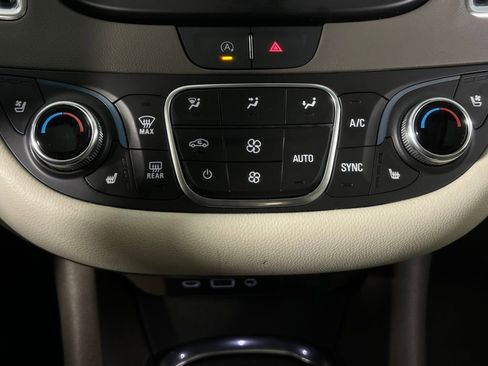 Used 2024 Chevrolet Malibu LT image 20