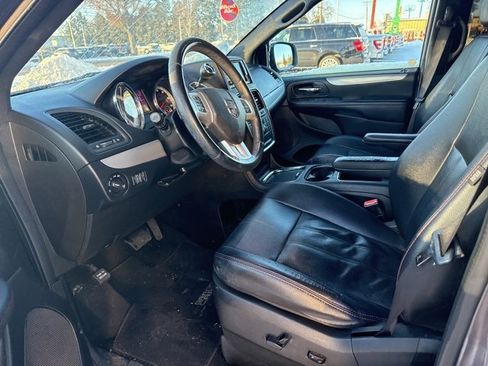 Used 2017 Dodge Grand Caravan GT image 11