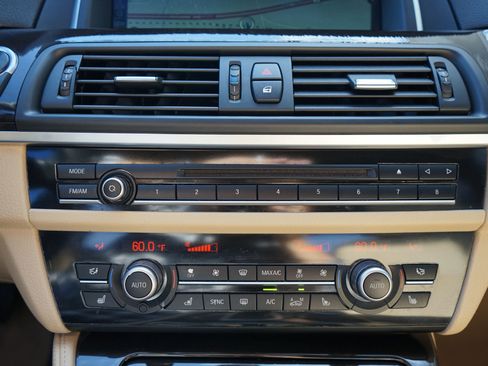 Used 2014 BMW 535i Sedan image 32