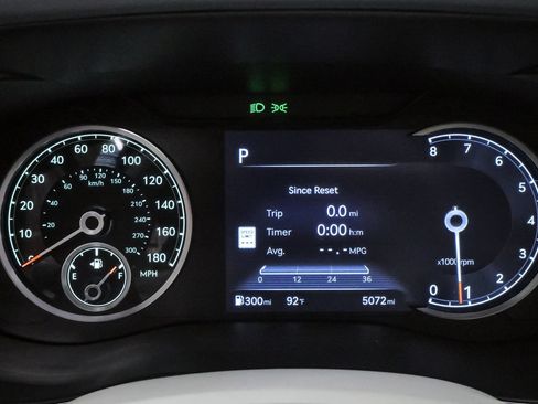 Certified 2026 Genesis G70 2.5T Prestige RWD image 19