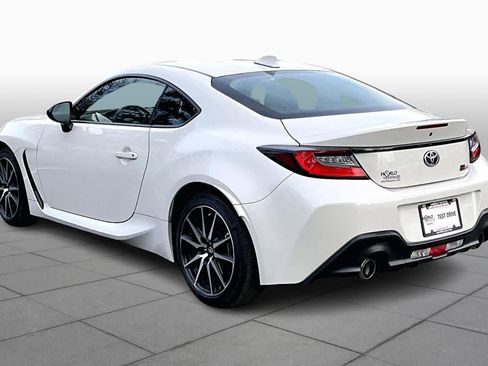 Certified 2023 Toyota GR86 image 10