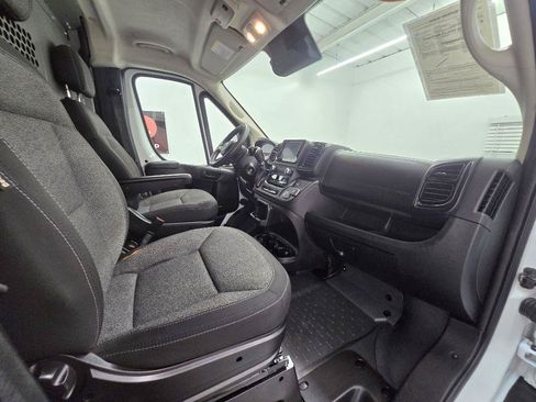Used 2023 RAM ProMaster 2500 FWD image 19