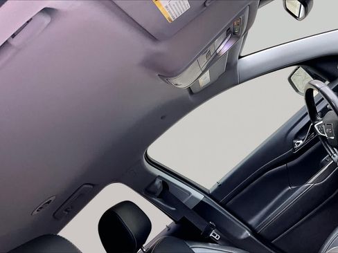 Used 2021 GMC Acadia SLT w/ LPO, Floor Liner Package FWD image 14