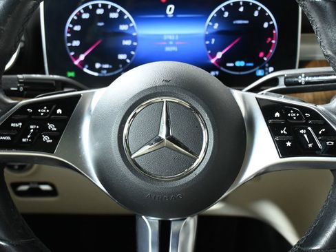 Used 2022 Mercedes-Benz C 300 4MATIC Sedan image 19