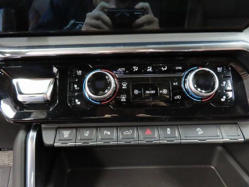 Used 2024 GMC Sierra 3500 Denali Ultimate image 55