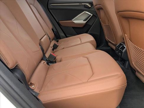 Certified 2025 Audi Q3 2.0T Premium w/ Convenience Package image 17