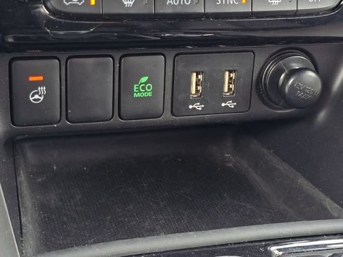Used 2024 Mitsubishi Eclipse Cross SEL AWD/4WD image 22